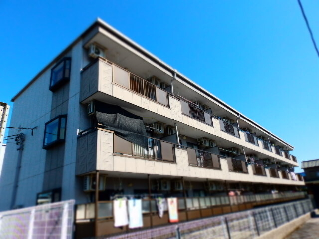 グレイスタウンＭＩＷＡ　Ａ棟の外観