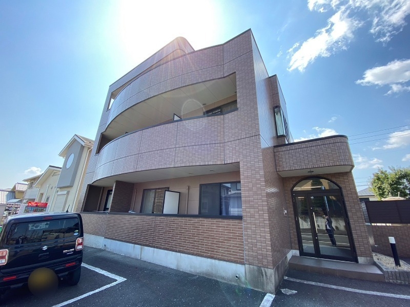 ８番館の外観