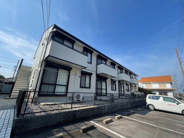 ルーブルの外観