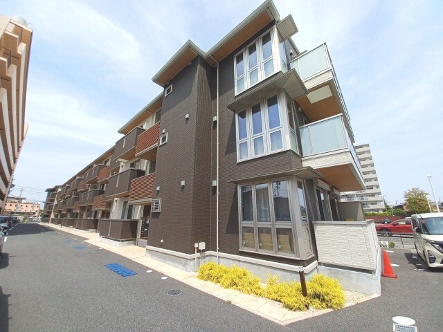 スタブリテラス桑名の外観