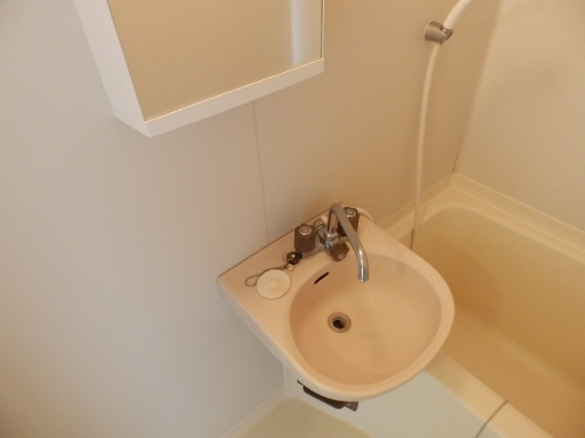 同物件別室反転タイプ 同物件別室反転タイプ