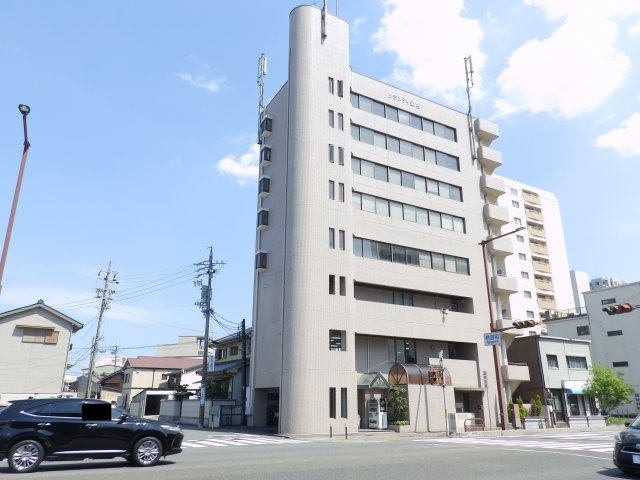 グランティ桑名の外観