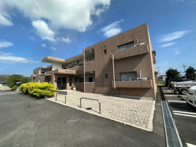 ファームガーデン利平治　Ｂ棟の外観