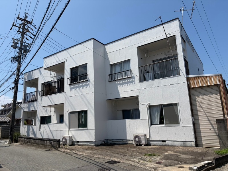 塩﨑マンションの外観