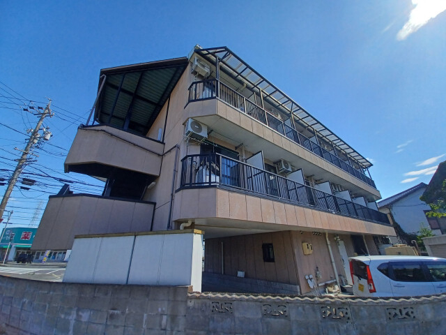 カレッジハウス　６の外観