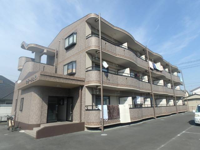 クラージュ２１の外観