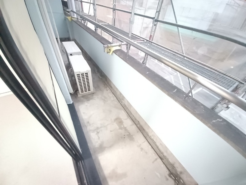 バルコニー バルコニー