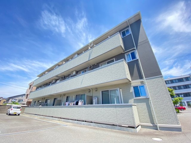 リエート中央町の外観