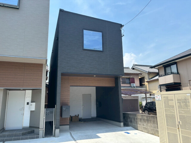ブルームカサブランカの外観