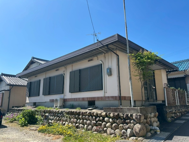 朝日町縄生一戸建の外観