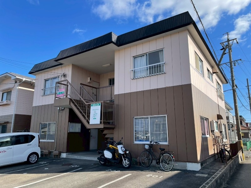 ファミール森Ｂ棟の外観