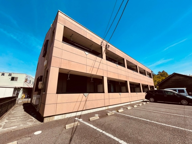 エクセル大安の外観