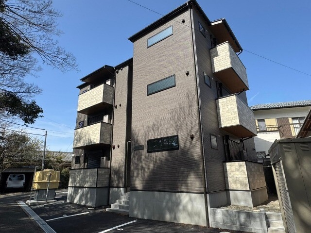 Ｍｅｒｖｅｉｌｌｅ御薗の外観
