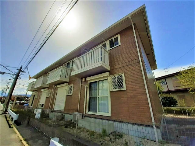 クレスト菰野の外観