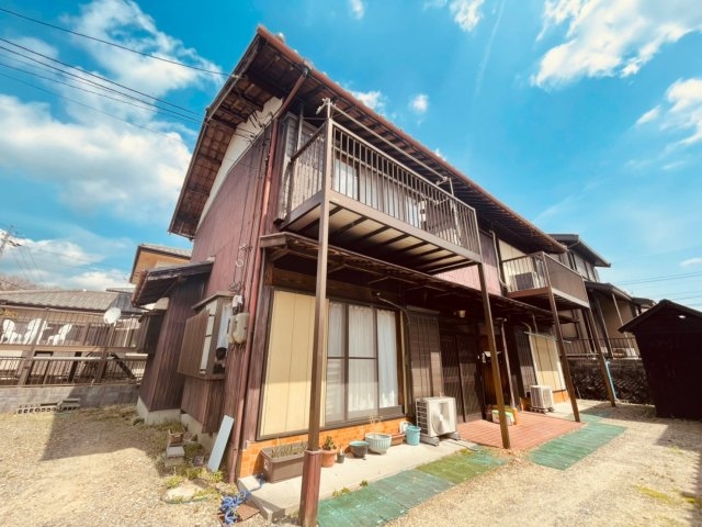 鈴木テラスハウス