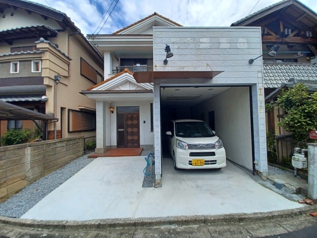 名張市朝日町戸建ての外観