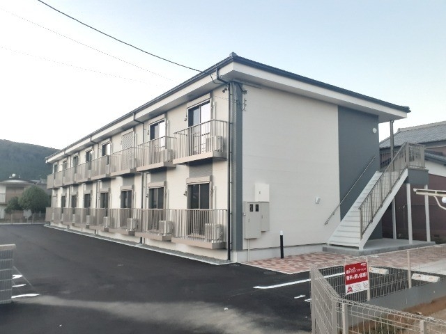 グランハイツ栄町の外観