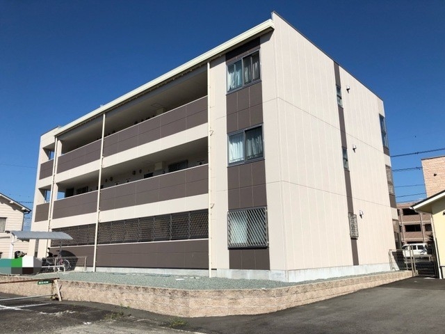 ＣＯＵＲＴ　Ｍ’Ｓ