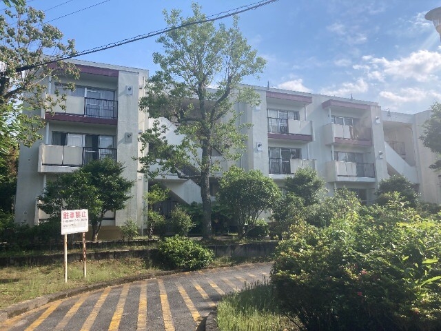 グランドヒルズ桔梗が丘１４号棟の外観