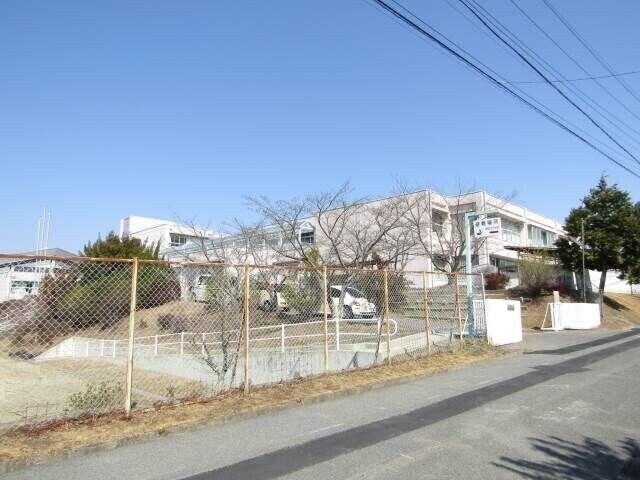 名張市立桔梗が丘中学校 名張市立桔梗が丘中学校