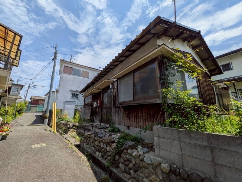 平尾賃貸戸建の外観