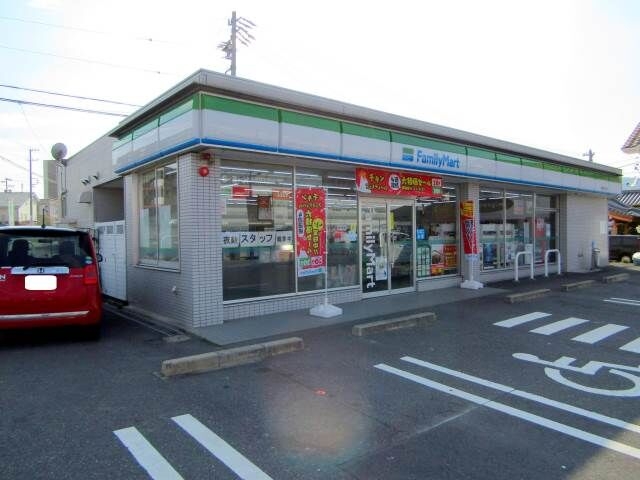 ファミリーマート名張希央台店 ファミリーマート名張希央台店