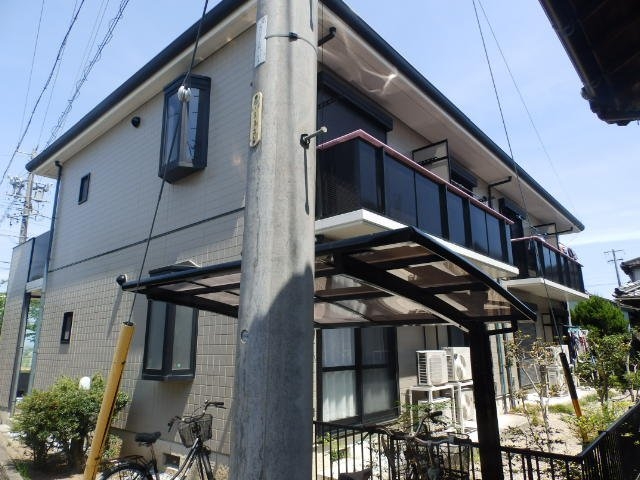 ＳＴ．ＣＲＡＤＬＥ　ＳＥＲＡの外観