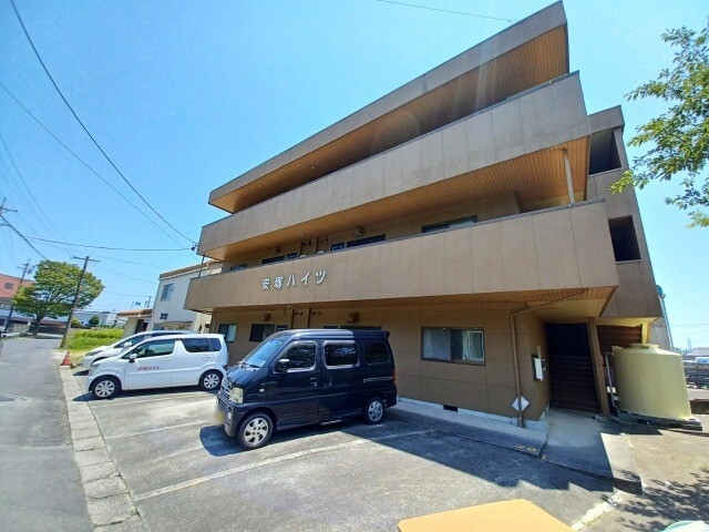 安塚ハイツの外観