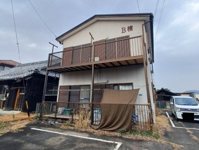 美里ハイツＢ棟の外観