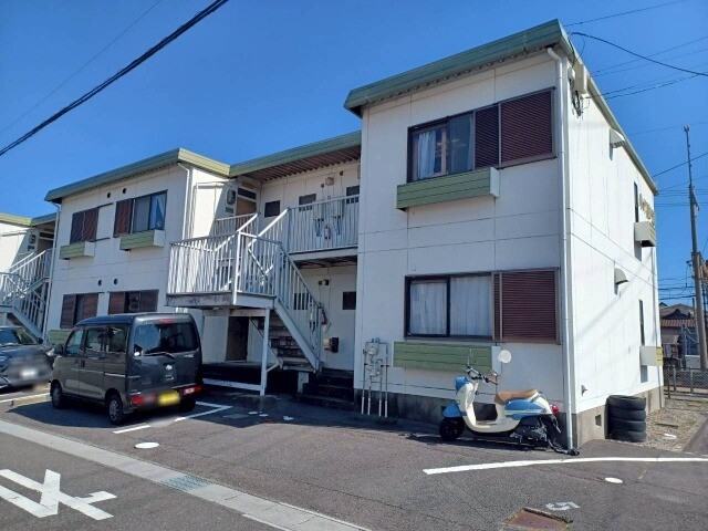 ハイツ鼓ヶ浦の外観