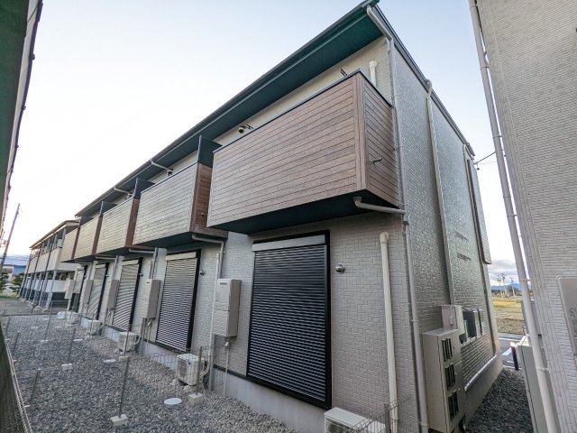 Ｍａｉｓｏｎｅｔｔｅ　ｌａｎｄ磯山駅Ａの外観