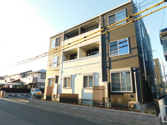 ラ　サクラーレⅡ