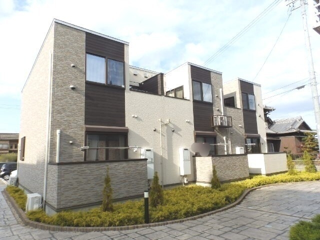 レクイアーレ７２　Ａの外観