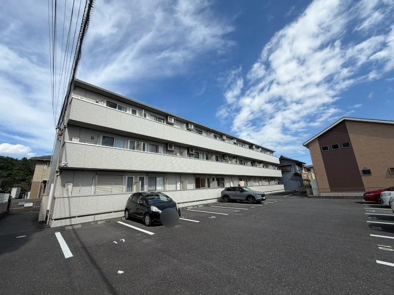 エレガンシアの外観