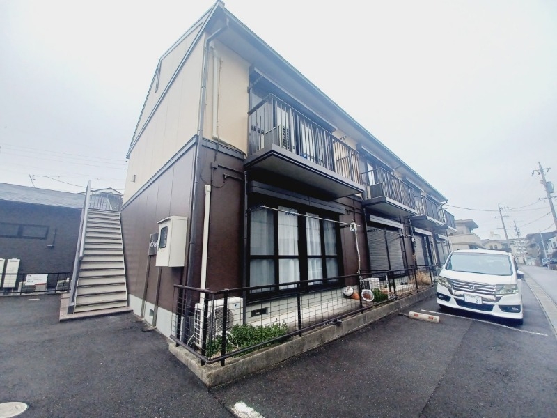 メゾンシャルマンの外観