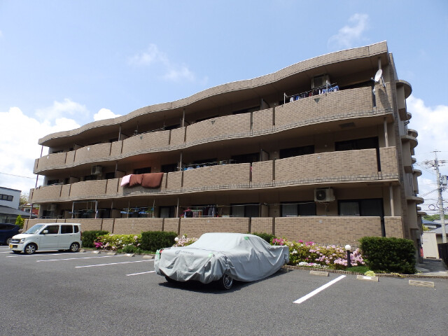 フォレストパーク高岡の外観