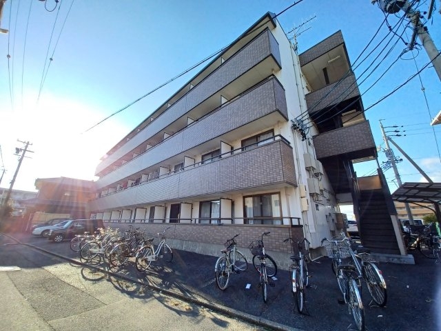 ラフィネ江戸橋の外観