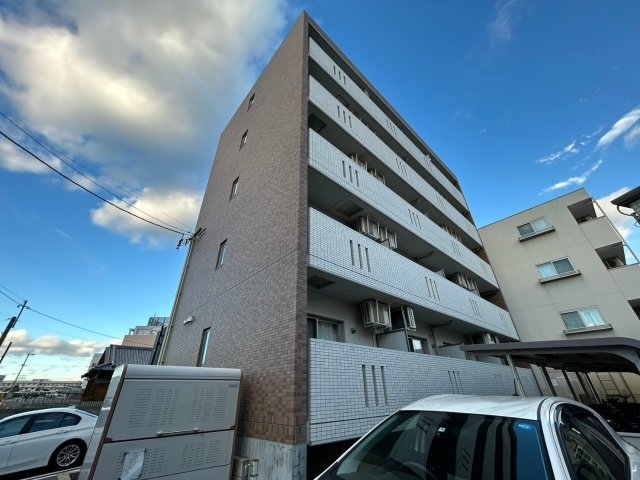 ロイヤルハートピア江戸橋の外観