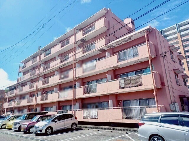 リパルティーレ津新町　Ａ棟の外観