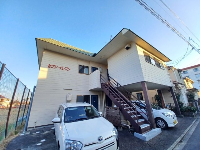 セブンイレブンマンションの外観