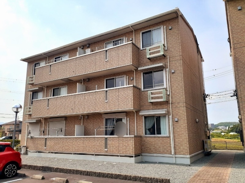 グリュックⅢ　Ｂ棟