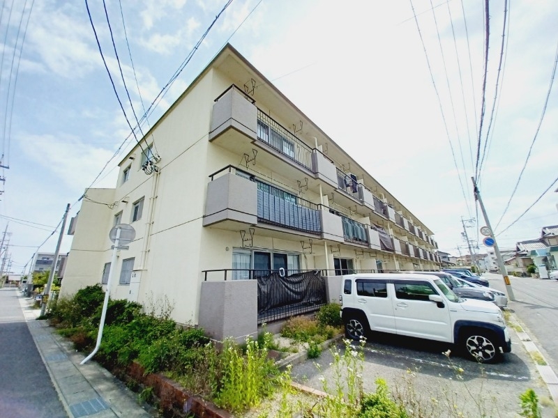 マンションメルヘンの外観