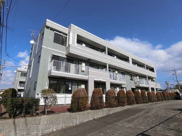 サ－フサイドサンシャイン　Ｓ棟の外観