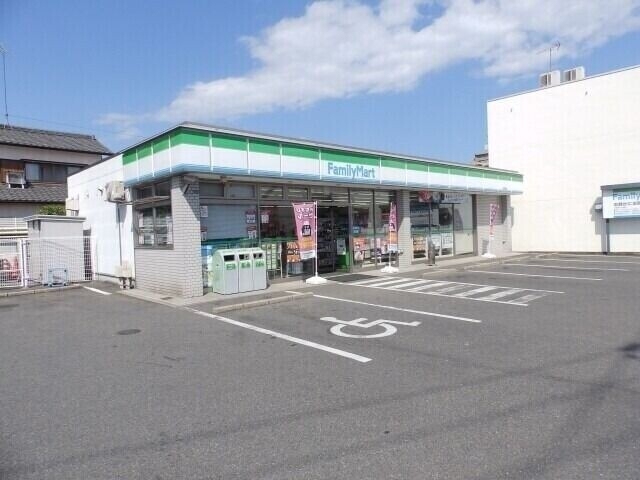 ファミリーマート津新町店 ファミリーマート津新町店