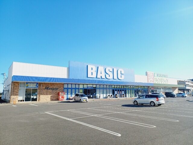ベーシック一身田店 ベーシック一身田店