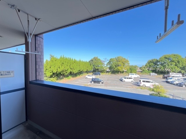 バルコニー バルコニー