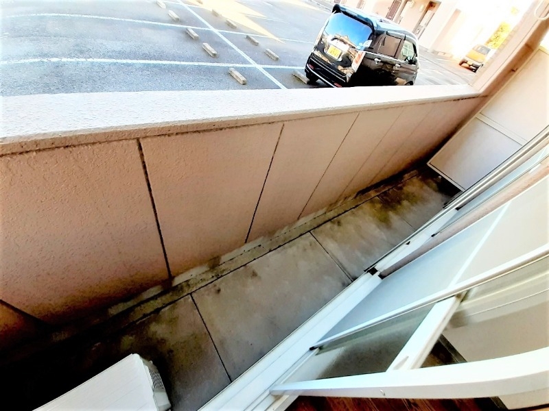 バルコニー バルコニー