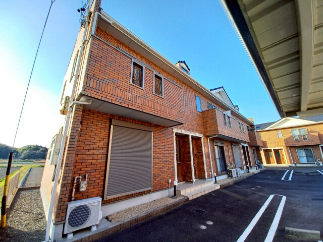 メゾンソレイユＢ棟の外観