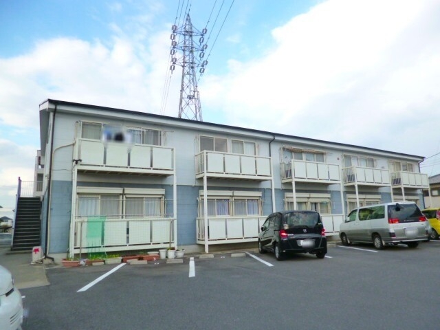 サープラス石塚Ｂの外観