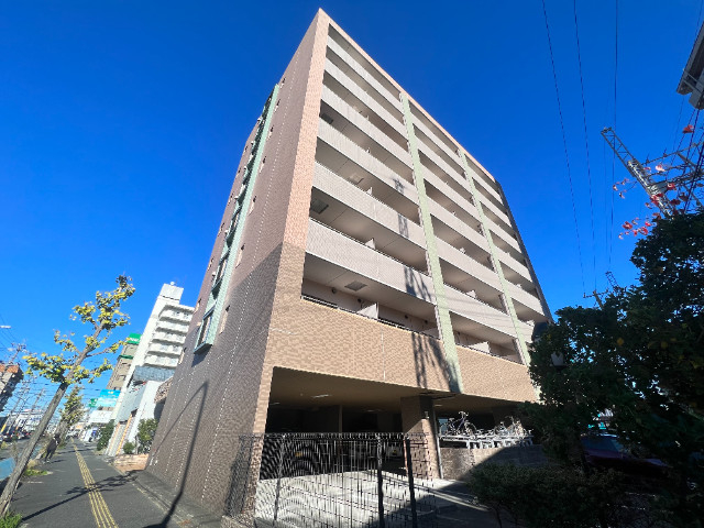 Ｌａ　Ｂｒｉｓｅｅ四日市の外観